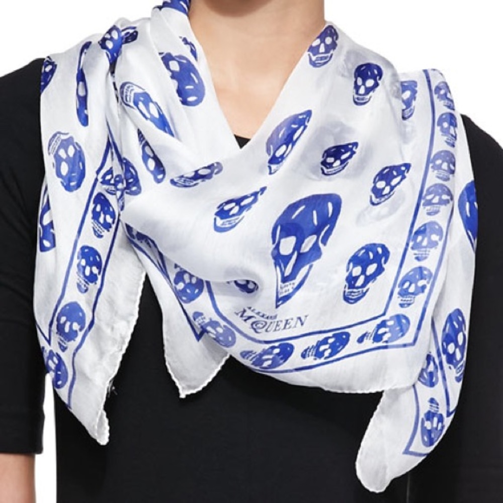 Alexander McQueen Skull print silk-chiffon scarf